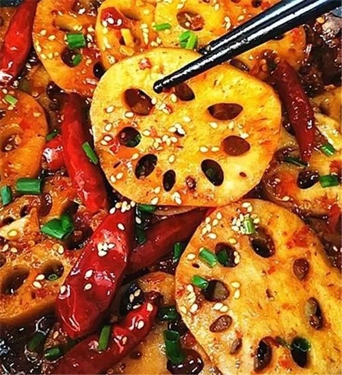 麻辣藕片，四川人的必備小吃，吃了根本停不下來(lái)