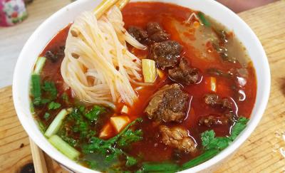 火鍋米線技術培訓哪里好？麻辣鮮香地道重慶味