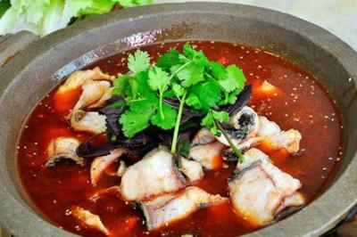 四川砂鍋魚技能做法哪里專業(yè)？秘制醬料的制造