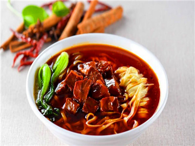 牛肉面食技術(shù)培訓(xùn)班哪家便宜？面食培訓(xùn)理論與實踐結(jié)合