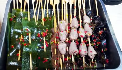 冷熱串串培訓(xùn)在哪里學(xué)多少錢(qián)？開(kāi)心貓串串技術(shù)培訓(xùn)