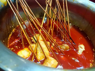 哪里學串串香技術培訓好一點？成都串串香培訓學校